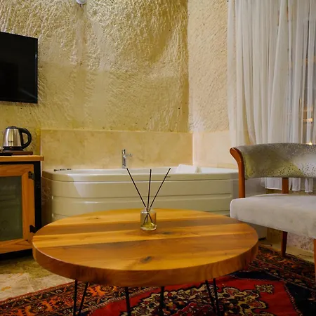 Cave Saksagan גורמה