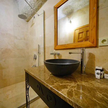 Cave Saksagan Otel 2*