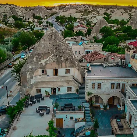 Cave Saksagan גורמה