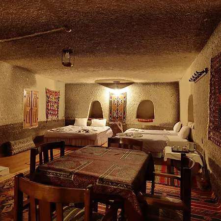 Cave Saksagan גורמה