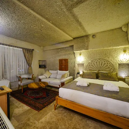 Cave Saksagan מלון גורמה