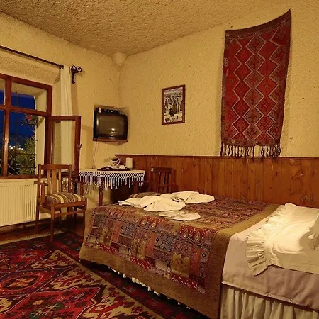 Otel Cave Saksagan