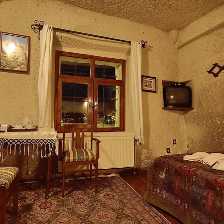 Otel Cave Saksagan